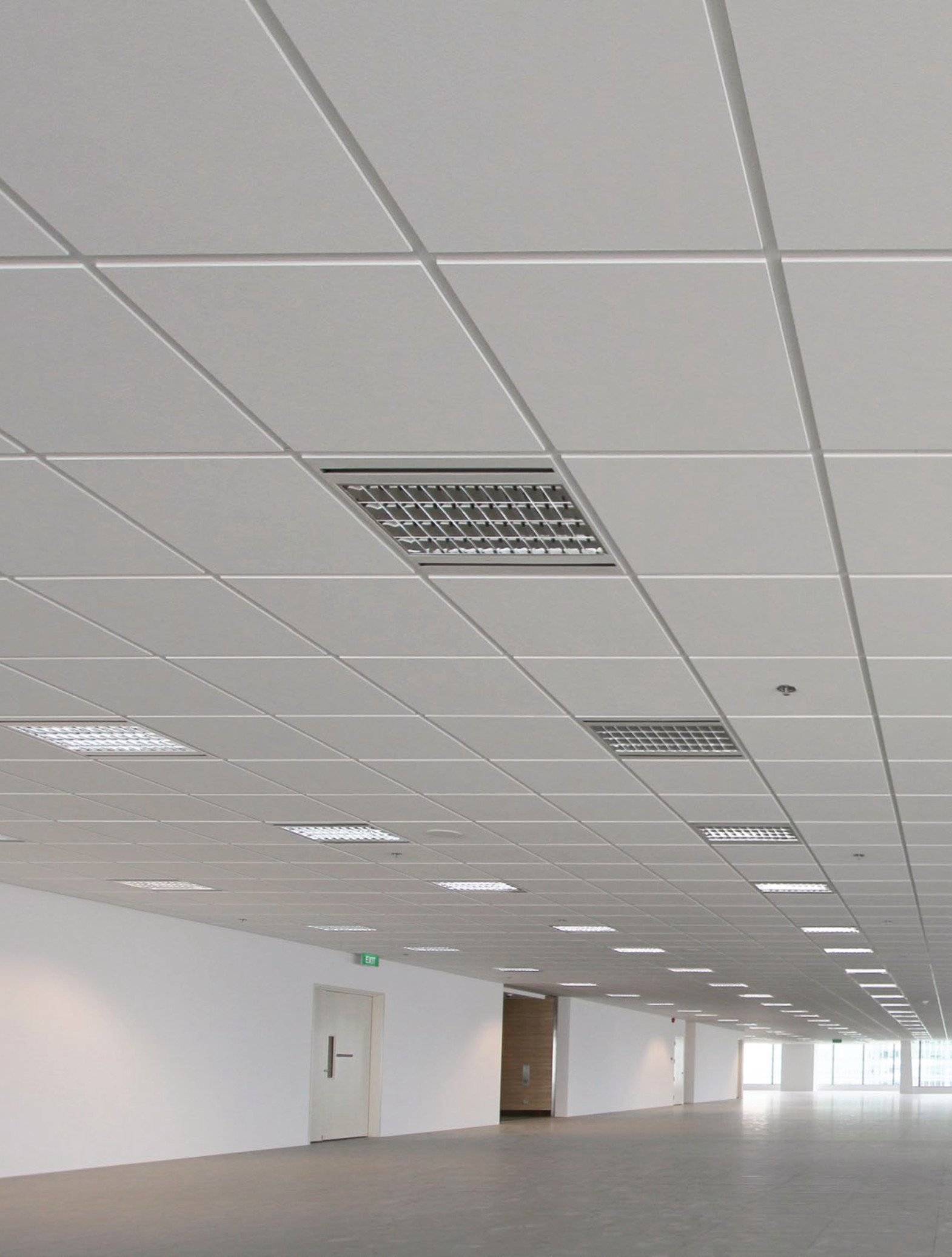 Furgonetas realizando Mudanzas Económicas en Valencia